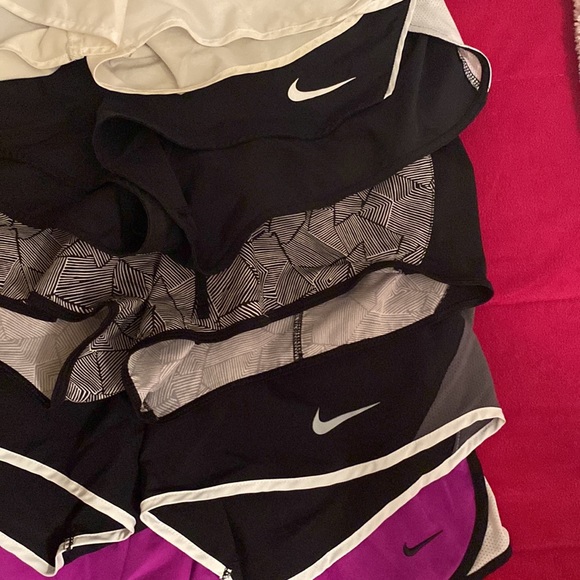 Nike running shorts bundle - Picture 3 of 5